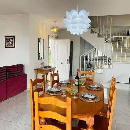 Apartment Adosado Tropicana En