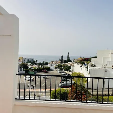 Daire Adosado Tropicana En Nerja